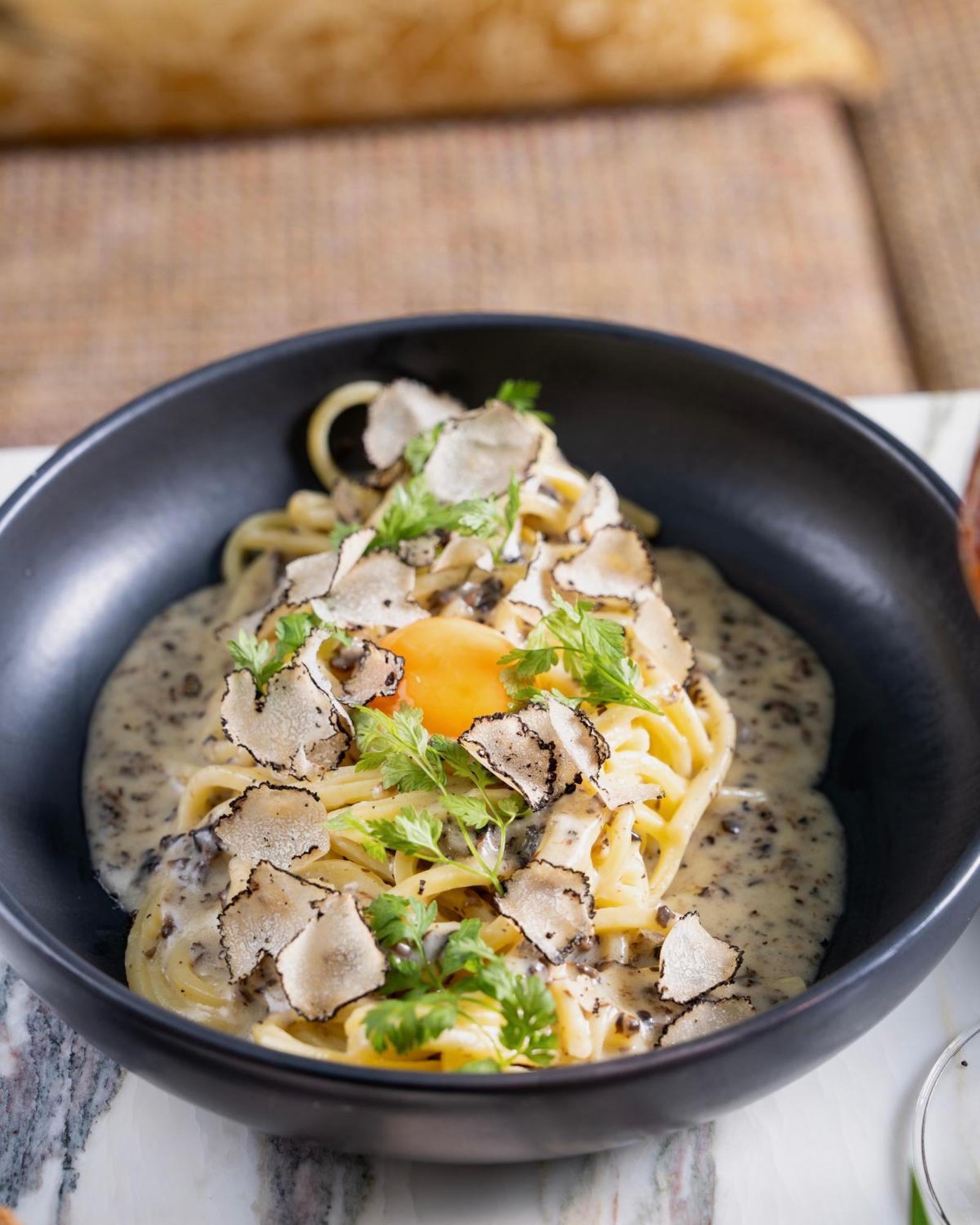 Sly Berlin Hotel Exterior photo Pasta with black truffle